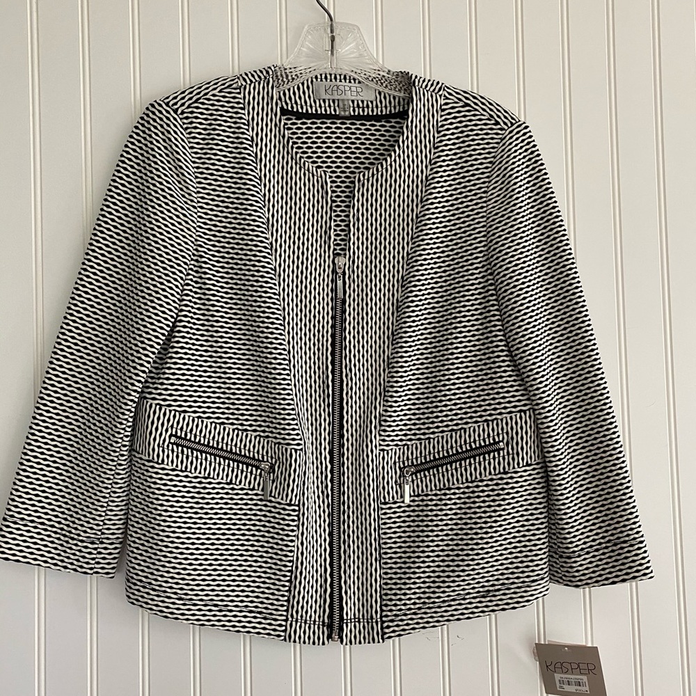 Kasper black/white zipper jacket SIZE 2P